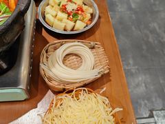 -黔有有贵州酸汤夺夺粉火锅(五味十字店)