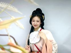 -租旗袍租礼服馆