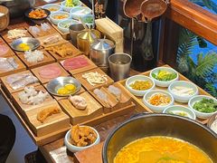 -银米·云南传统过桥米线(双廊黑金冠店)