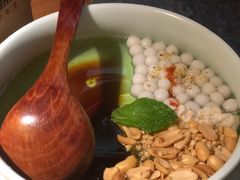 -吃饭皇帝大土家民族菜(荟聚店)
