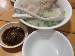 -明红蹄花(糍粑店街店)