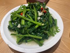 爆炒通菜-隅乐胡椒虾·台湾菜·团建(皇岗店)