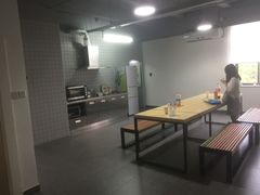 -栖游青年旅舍(华强北地铁站店)