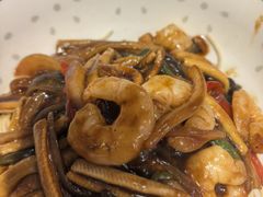 -鲁达面馆本帮风味(共康东路店)
