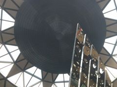 -上海滴水湖皇冠假日酒店