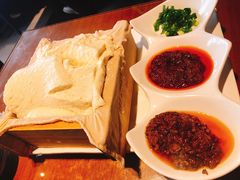 -95号酱骨·一块豆腐(展春园西路店)