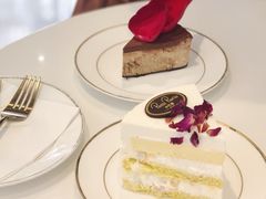 玫瑰荔枝戚风芝士-PETIT PARIS 小巴黎(花园道店)