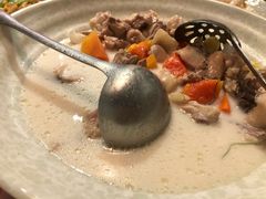 龙桥椰汁浸鸡-龙桥私厨·姜花菊花过桥鱼·顺德菜(容桂店)