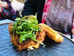 港式格仔饼炸猪扒汉堡-Lets burger非常汉堡·环球风味(蓝色港湾店)