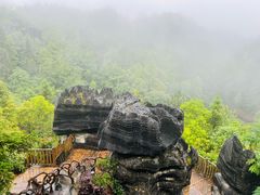 -梭布垭石林景区