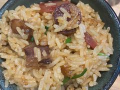 广式腊味煲仔饭-狐狸爱上椰子鸡(金地广场店)