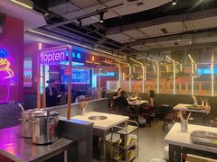 -钢管厂五区小郡肝串串香(蜀都万达店)
