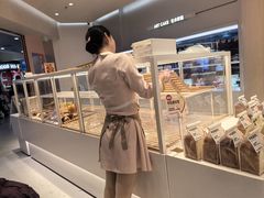 -好利来(上海长宁龙之梦店)