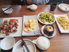 -云海肴·汽锅鸡·云南菜(天山百盛优客店)