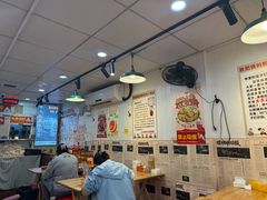 -柳州肥姨妈大骨螺蛳粉(东靖路店)