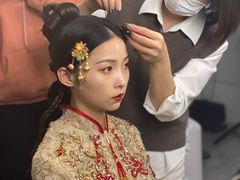 -金夫人化妆摄影职业培训学校