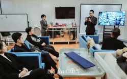 -BRANS PORO布朗斯伯勒西装高级定制·瑞璞西装(金陵店)