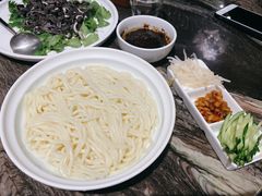 老北京炸酱面-桐爷小馆(广渠门店)