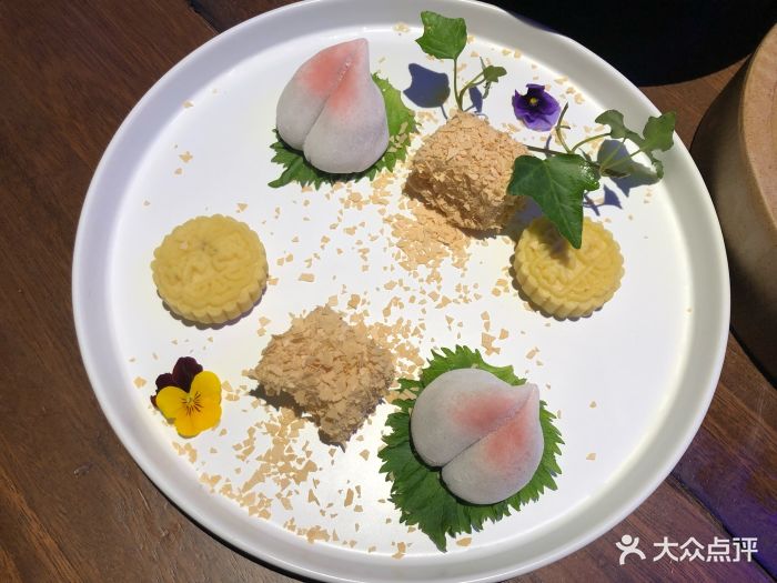 皖荟·徽菜花好月圆图片