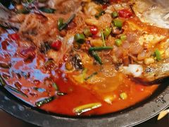 -鸣记脆皮烤鱼·海鲜烤鱼(三八广场店)