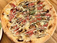 意式蘑菇披萨-城市大道红炉披萨烘焙坊