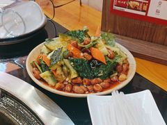 -炖四方东北铁锅炖·烧烤小龙虾(中豪国际店)