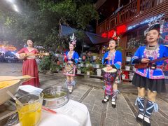 -刘姐啤酒鱼民族演艺餐厅(西街总店)