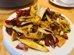 -隔壁老王·家常云南菜(花巷店)