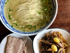 枫镇大肉-同得兴 Since·1995 传统苏式面馆(嘉馀坊店)