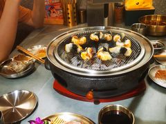 -围炉肉舍•炭烤活鳗•丹东海鲜烤肉(步行街店)