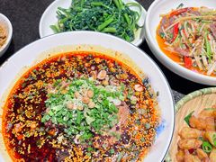 -万重锦·人文川菜馆(骡马市店)