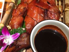 -老滇山寨•云南特色菜•地方菜•民族风情歌舞表演(金碧店)