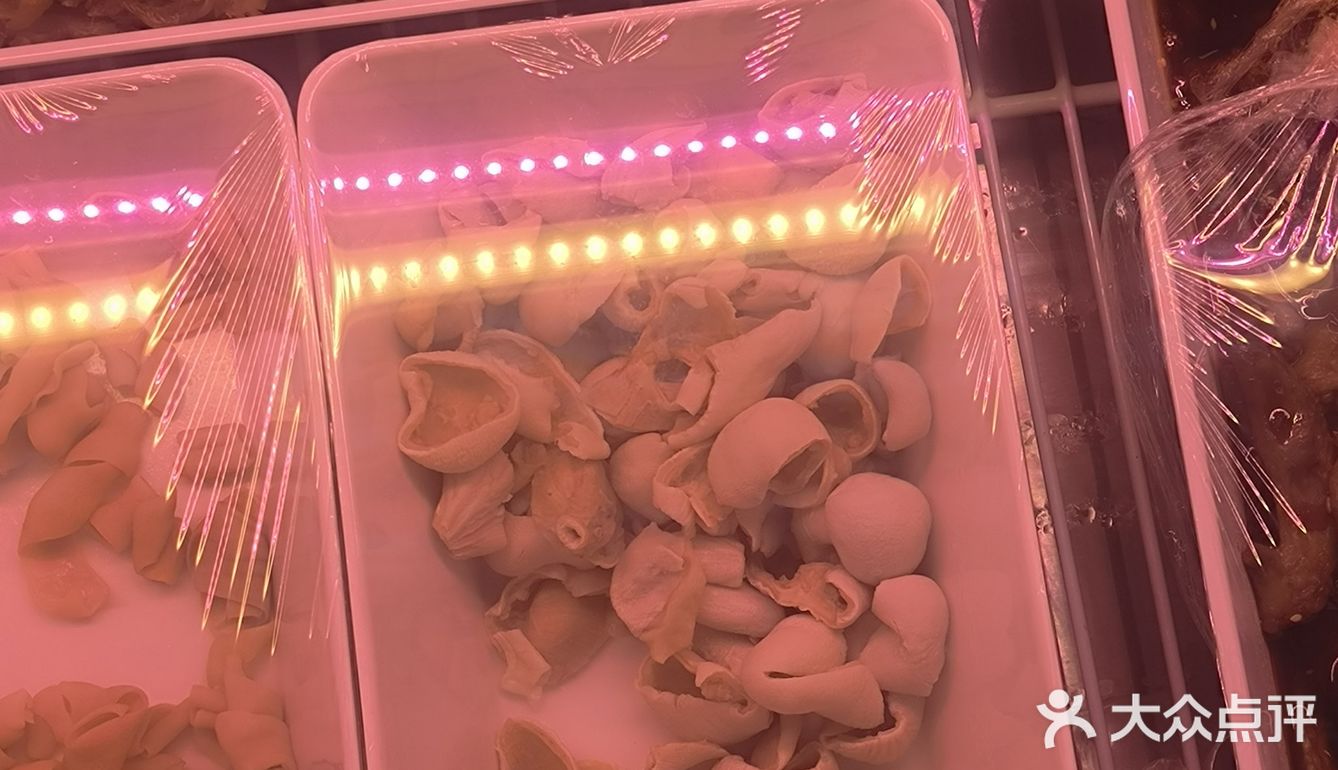 来买麻辣鸡都是现称现拌，干净卫生的食材