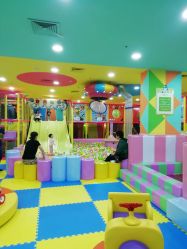 -宝贝渡口儿童游乐园(华南安盛店)