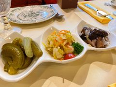 俄式腌菜拼盘-老井俄式餐厅