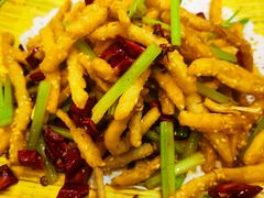 -黄泥岗·地道湖北菜(奥特莱斯店)