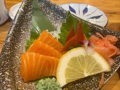 三文鱼刺身-桃太郎创作料理(大坪店)