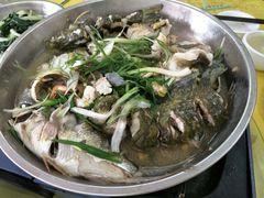 清蒸杂鱼-巨元河鲜酒楼·清远特色菜名店(英德店)