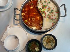 -德林酸菜鱼火锅(南丹店)