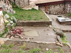 -比如骷髅墙景区