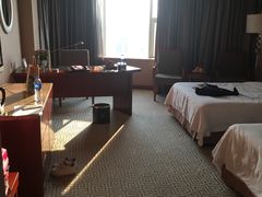 -宜昌均瑶国际酒店(宜昌CBD购物中心夷陵广场店)