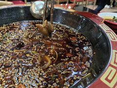 -烧哥美蛙肥肠鱼火锅·十五年社区店