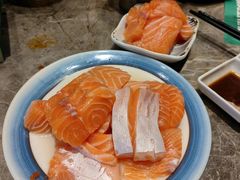 三文鱼鱼腩-亚马逊蒸汽活海鲜自助(LCM置汇旭辉广场店)