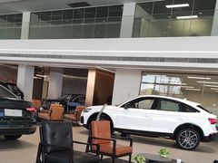 -上海冠松华奥奥迪4S店(张江店)