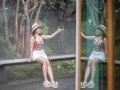 -Chom Cafe and Restaurant