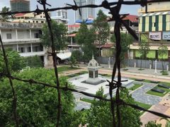 -吐斯廉屠杀博物馆