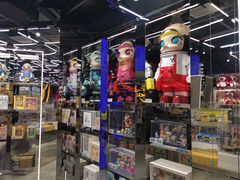 -泡泡玛特POPMART (北京超极合生汇店)