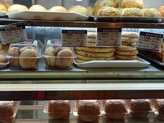 面包甜点陈列柜-白玉兰食品(甜云店)