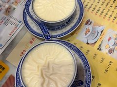 -广信牛奶甜品世家(台东店)