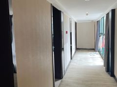 -天豪花香村酒店(贵阳花果园文创园店)